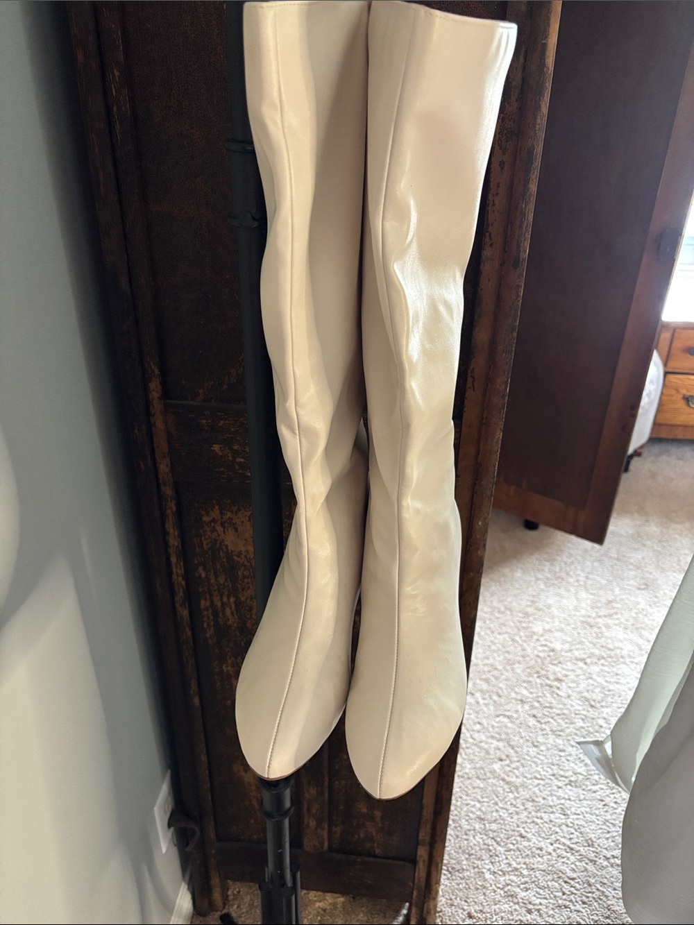New Women's Tall Cream Knee-High Boots - Sleek Modern Style